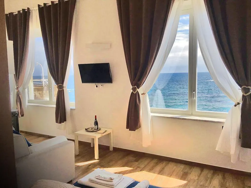 Marlove Sea View Only Rooms Spiaggia Privata Syracuse 0*,